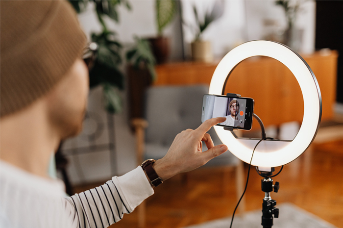 Penggunaan Sosial Media